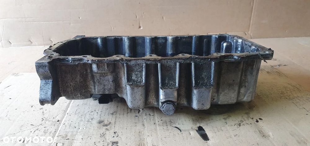 Miska olejowa oleju VW Passat B6 2.0 TDI 03G103603 - 4
