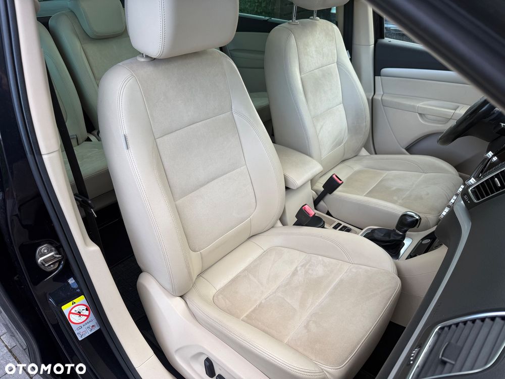 Volkswagen Sharan 2.0 TDI DSG Blue Motion Highline - 17