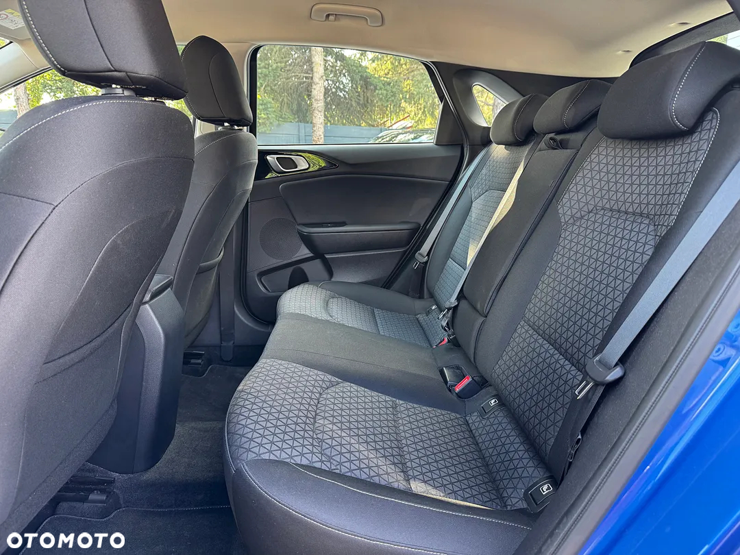 Kia Ceed 1.4 T-GDI DCT OPF Platinum Edition - 31