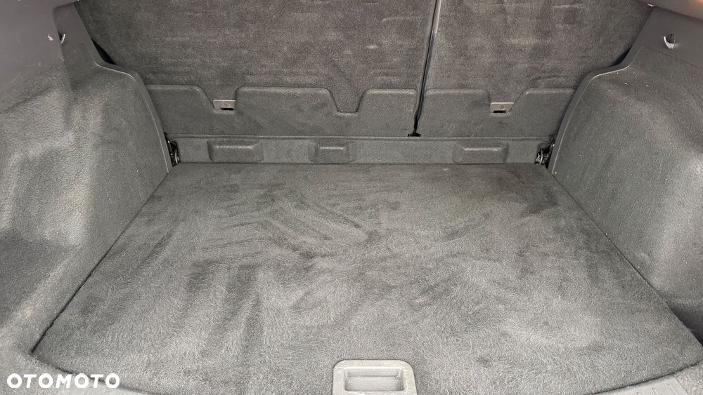 Ford Kuga 1.6 EcoBoost 2x4 Trend - 25