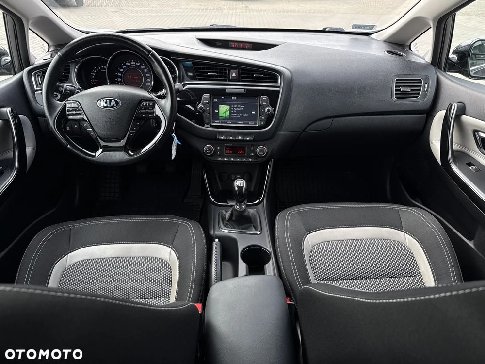 Kia Ceed 1.6 GDI L - 7