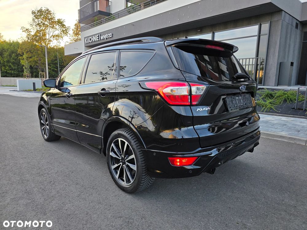 Ford Kuga 1.5 EcoBoost 2x4 ST-Line - 17