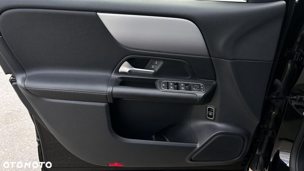 Mercedes-Benz GLB 200 Style 7G-DCT - 10