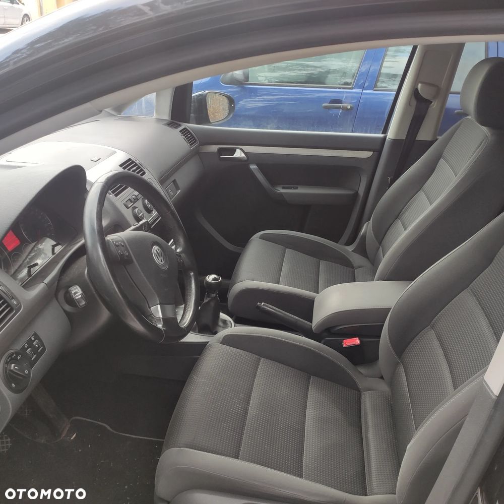 Volkswagen Touran 1.9 TDI DPF Freestyle - 2