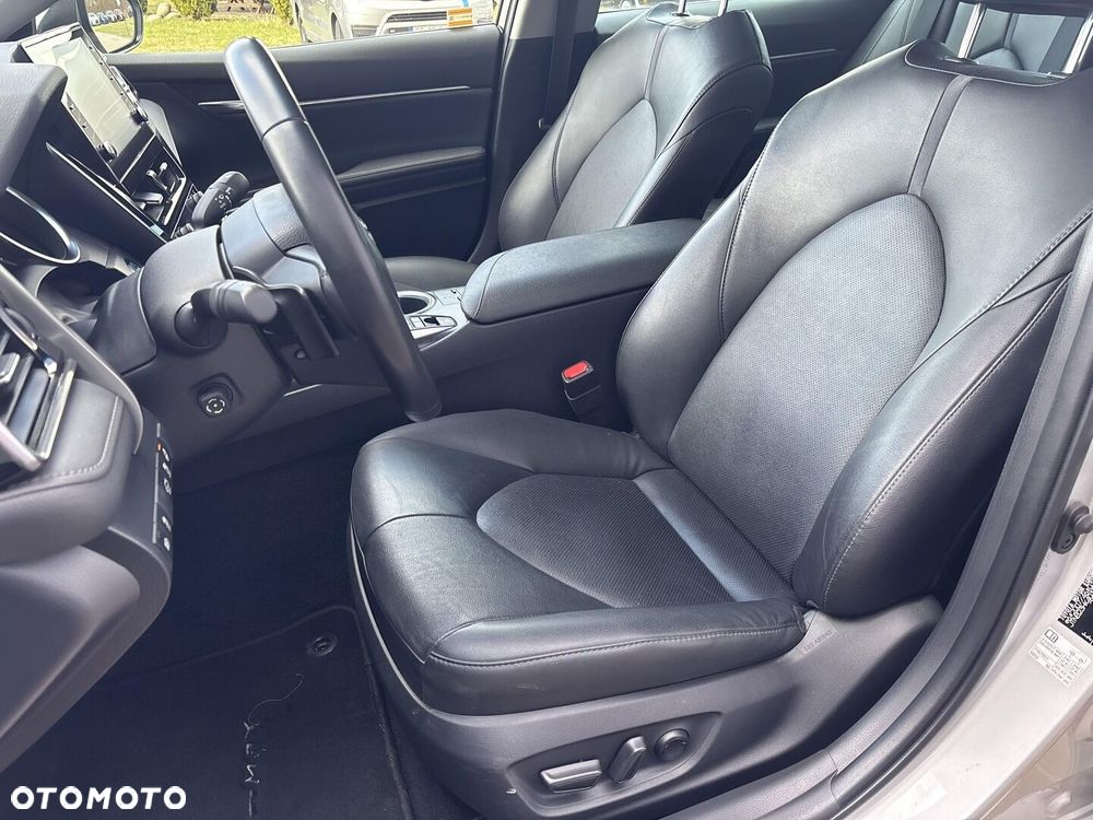 Toyota Camry 2.5 Hybrid Executive CVT - 7