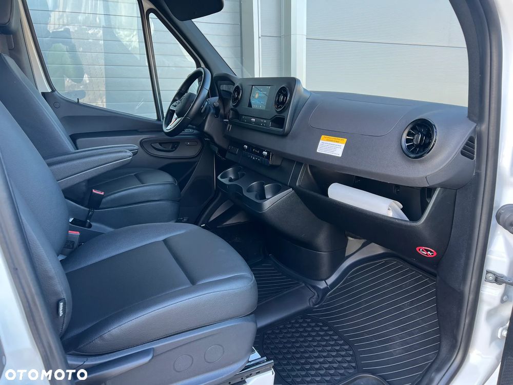 Mercedes-Benz Sprinter 3.0 V6 4x4 - 8