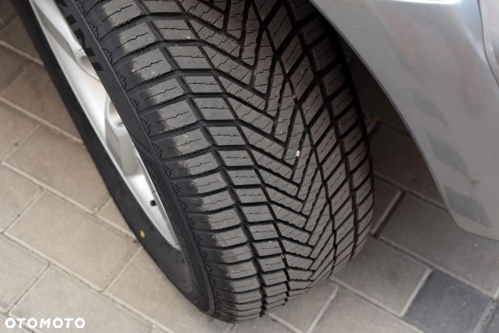 Toyota RAV4 4x4 Sol - 30