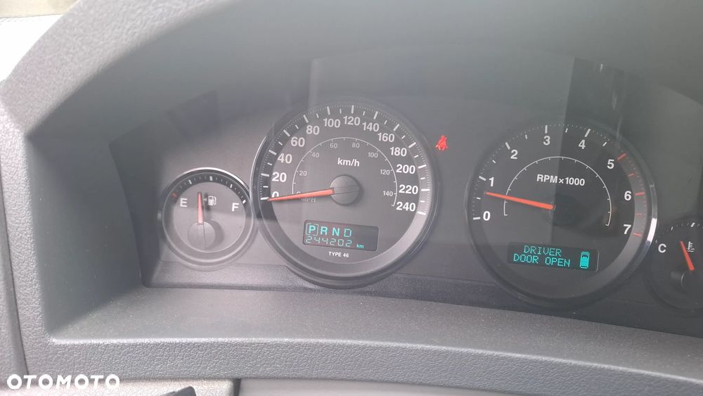 Jeep Grand Cherokee 3.7 V6 - 8