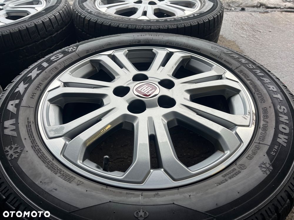 Koła 17 cali Talento, Vivaro, Trafic ,opony bdb - 4