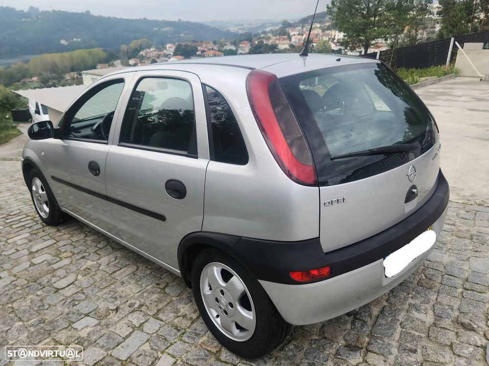 Opel Corsa 1.7 DTi 16V Elegance - 4