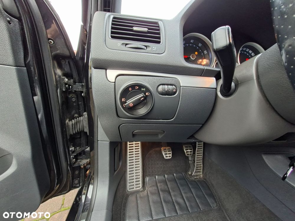 Volkswagen Golf 2.0 GTI - 25