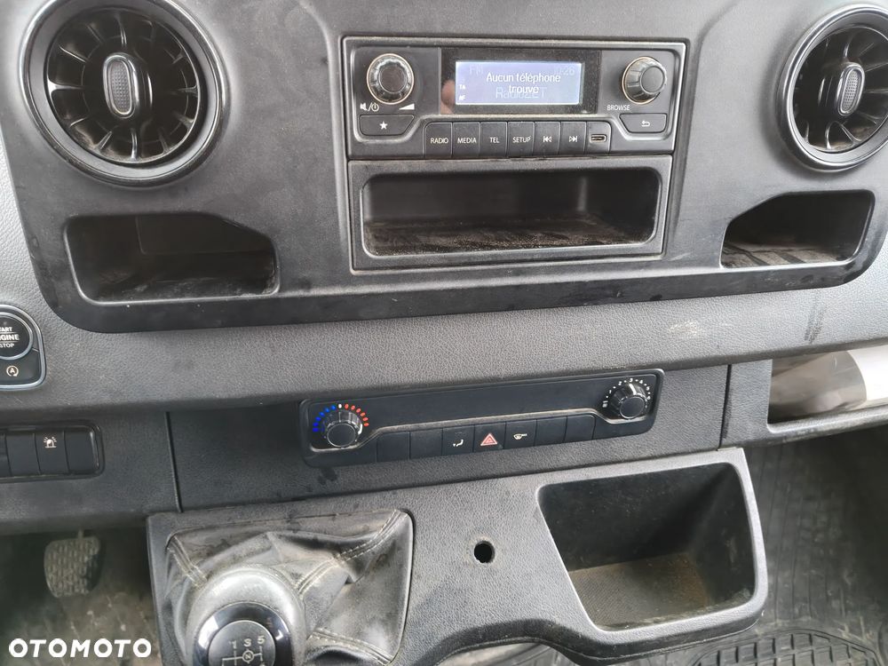 Mercedes-Benz sprinter - 9