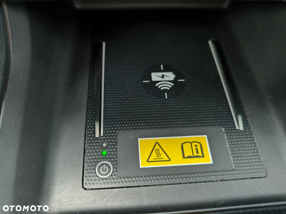 Honda Civic 2.0 i-MMD Advance CVT - 18