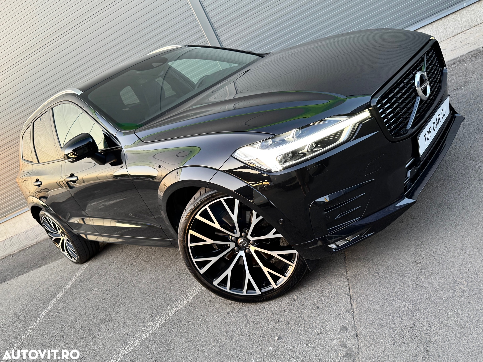 Volvo XC 60 D5 AWD R-Design - 5