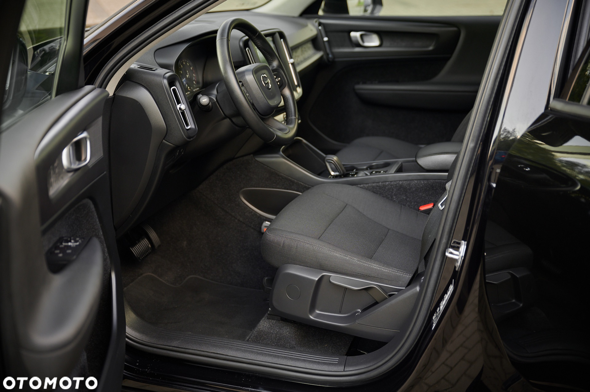 Volvo XC 40 T3 - 24