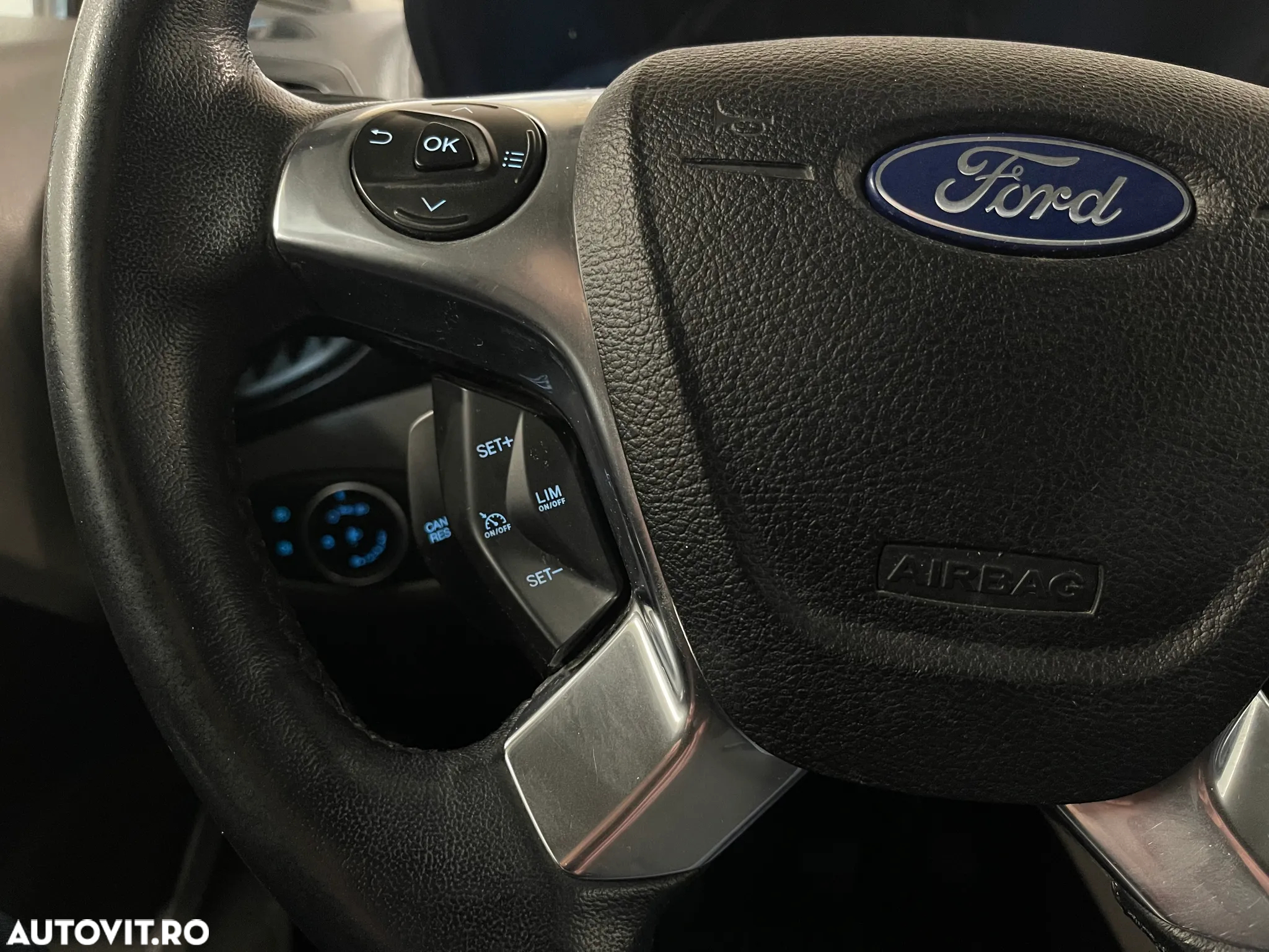 Ford Transit Connect - 17