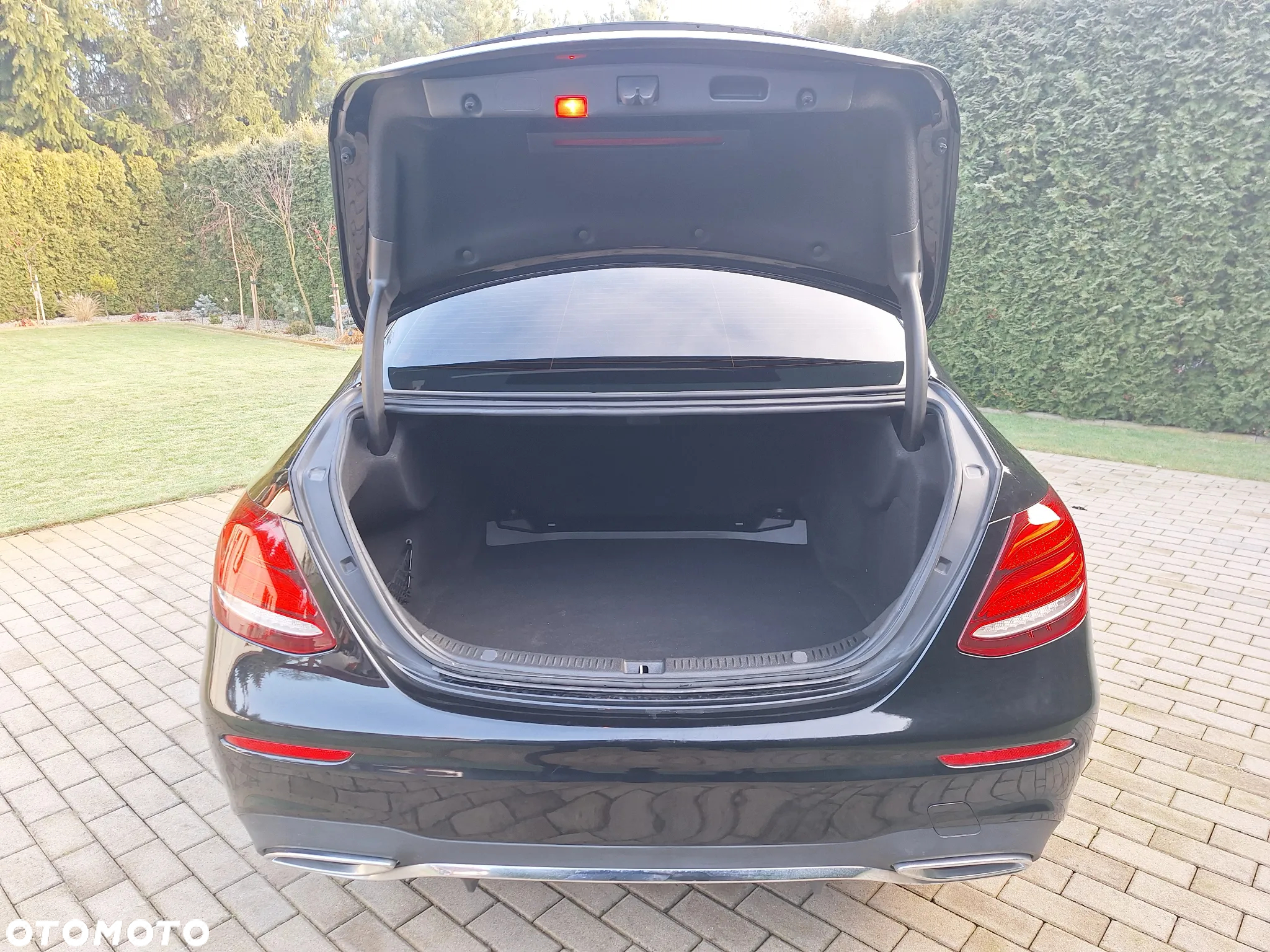 Mercedes-Benz Klasa E 220 d 9G-TRONIC - 9