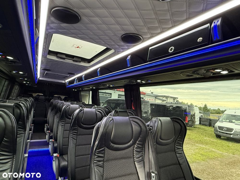 Mercedes-Benz Sprinter 519 Panoramic Line | JD - 18