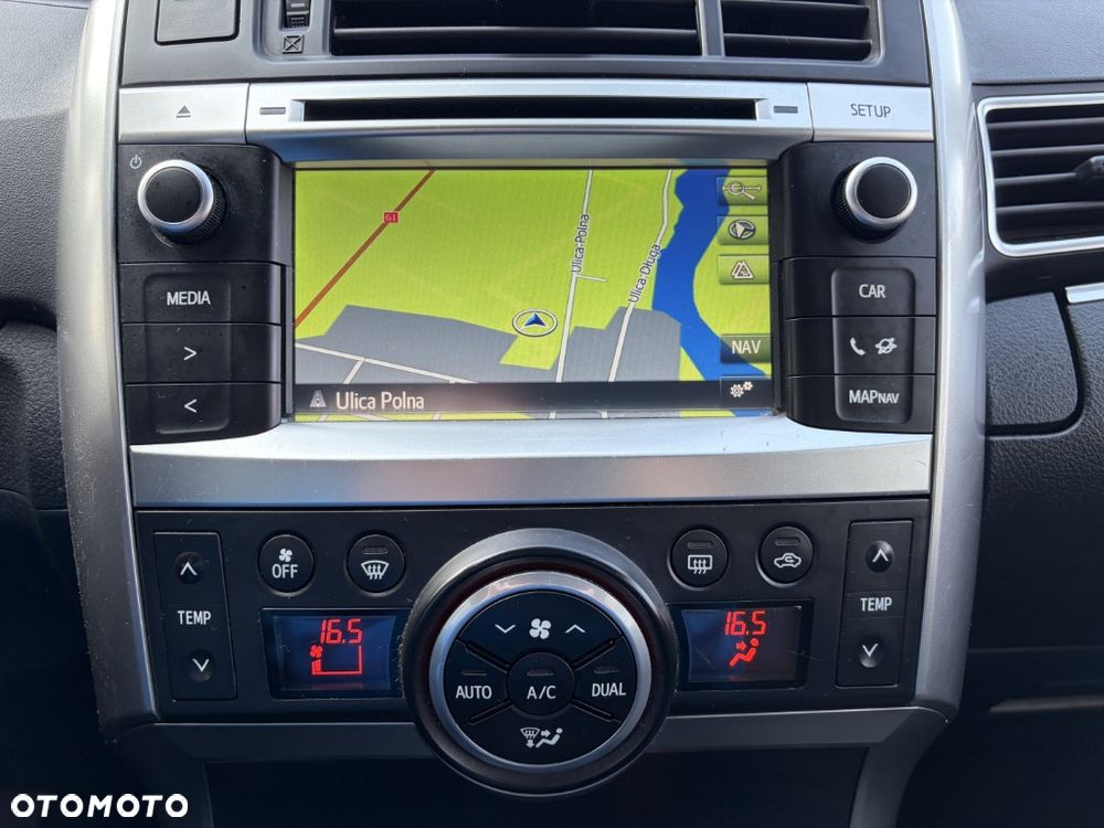 Toyota Verso 1.6 D-4D Prestige - 17