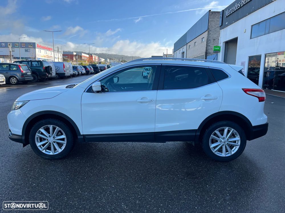 Nissan Qashqai 1.6 dCi Tekna Premium Pele S Alcantara 4x4i - 2