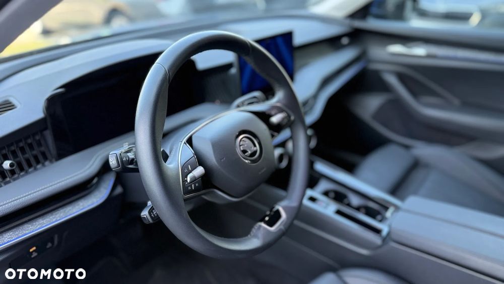 Skoda Superb 2.0 TDI SCR Selection DSG - 24