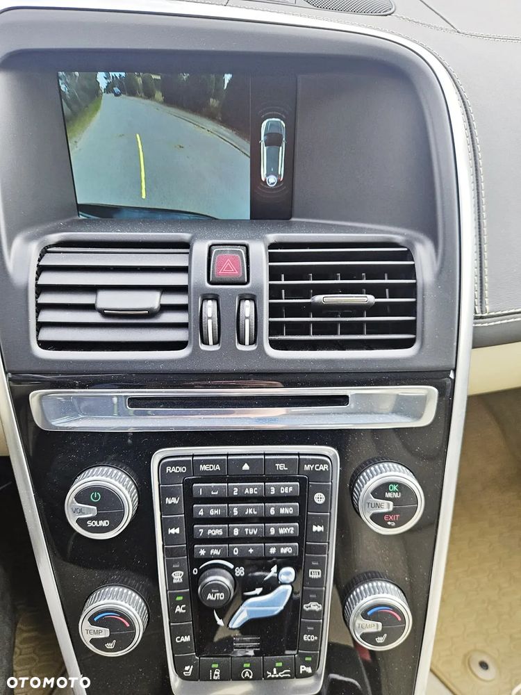 Volvo XC 60 D4 Geartronic Kinetic - 24