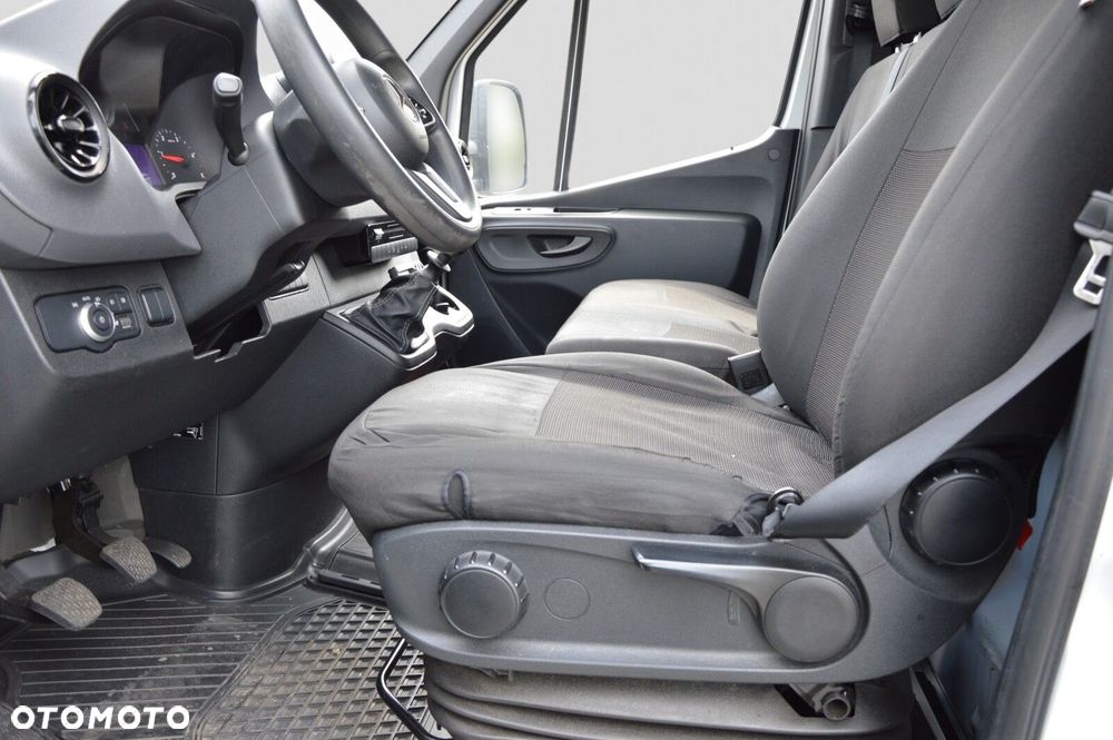 Mercedes-Benz Sprinter ... - 17