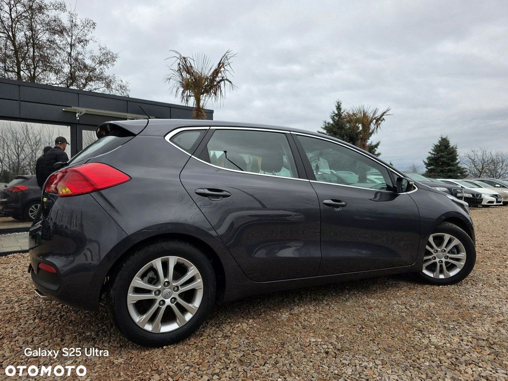 Kia Ceed - 23