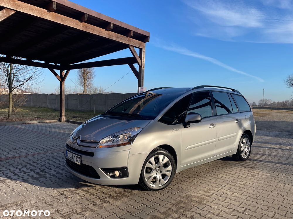 Citroën C4 Grand Picasso 1.8 16V Confort - 32