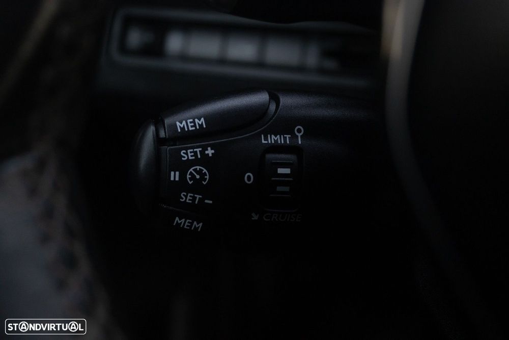 Peugeot 3008 1.6 BlueHDi Allure EAT6 - 18