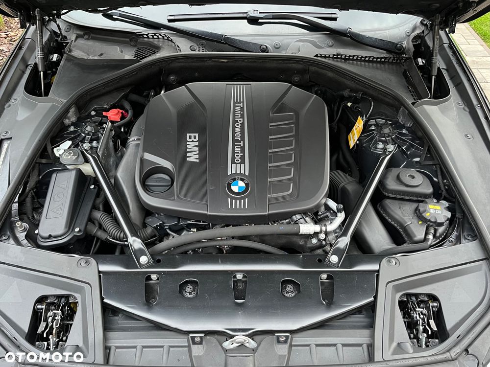 BMW Seria 5 530d xDrive - 25