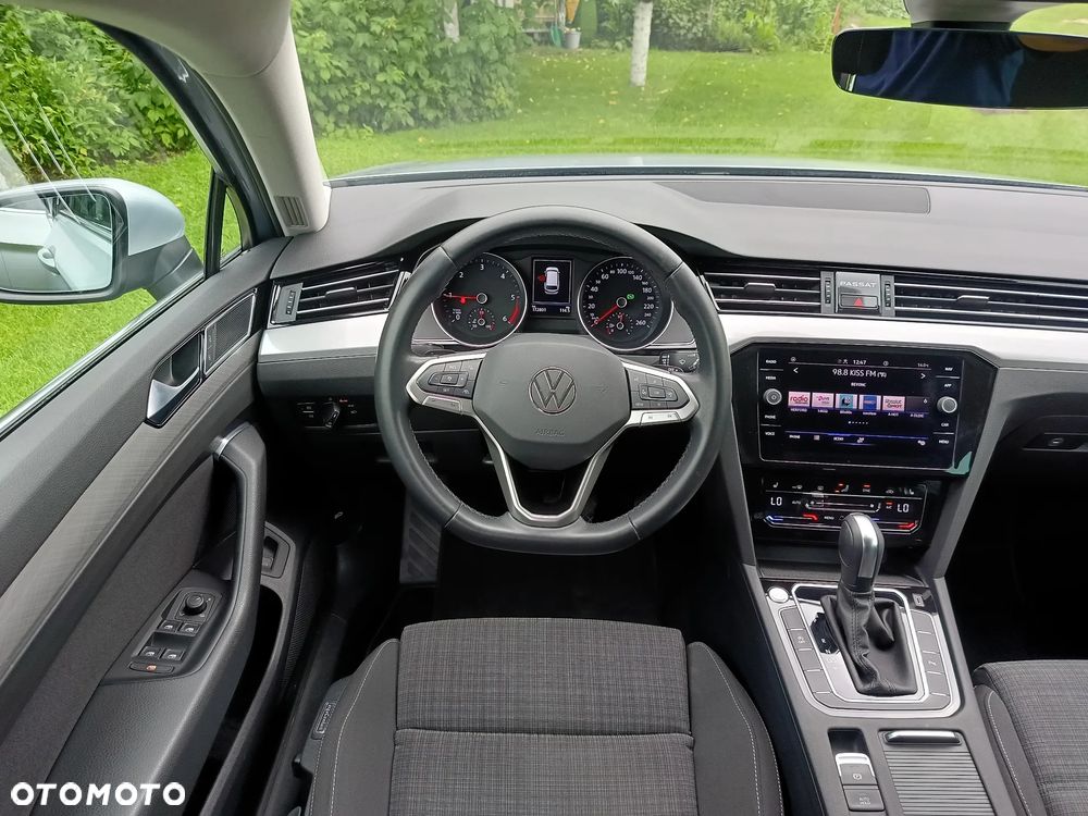 Volkswagen Passat 2.0 TDI SCR Comfortline DSG - 17