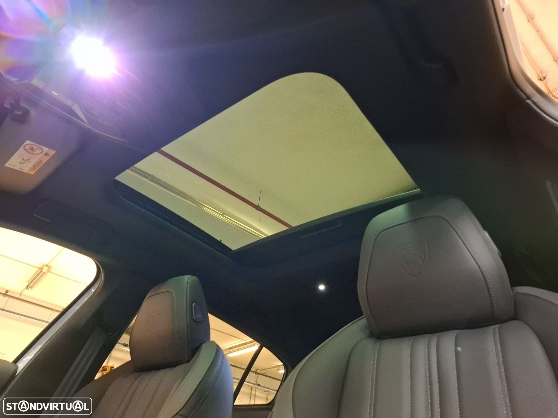 Peugeot 408 1.6 Hybrid GT e-EAT8 - 26