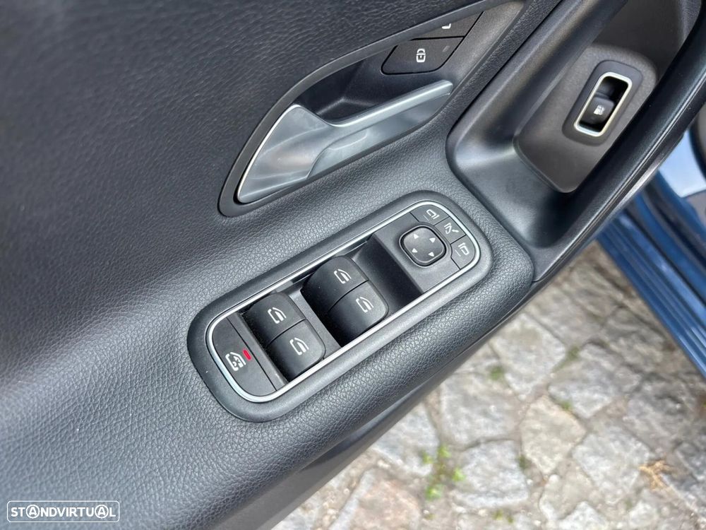 Mercedes-Benz A 250 — fotografia 26