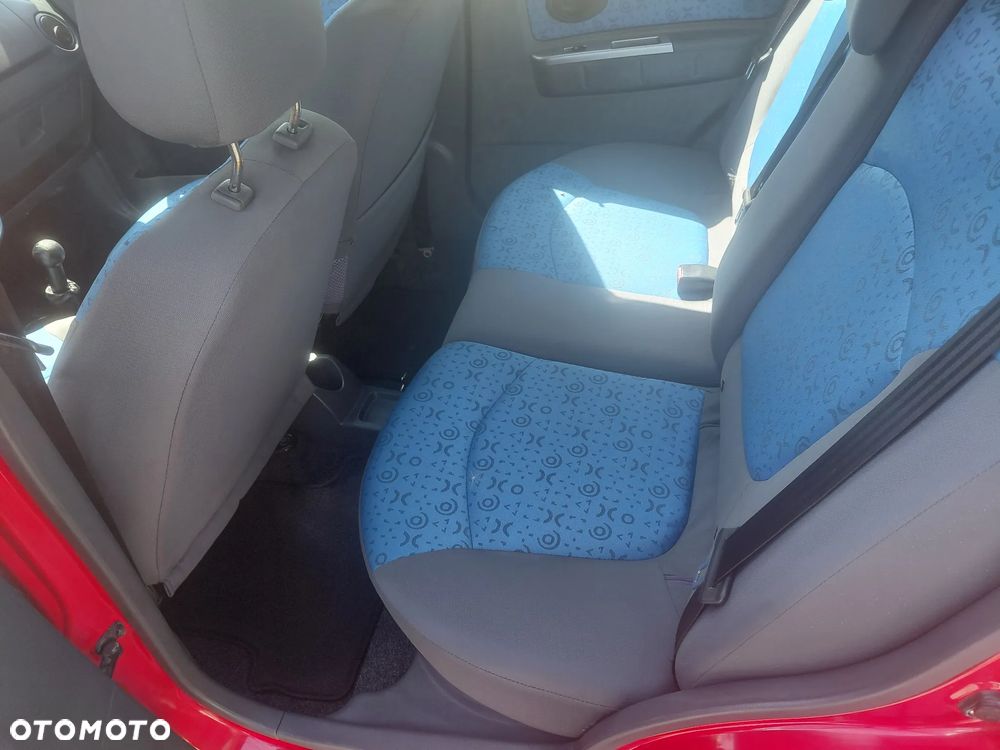Chevrolet Matiz - 12