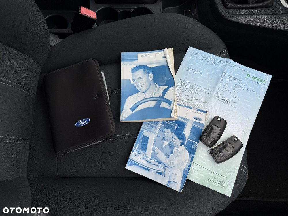 Ford Fiesta 1.25 Titanium - 33
