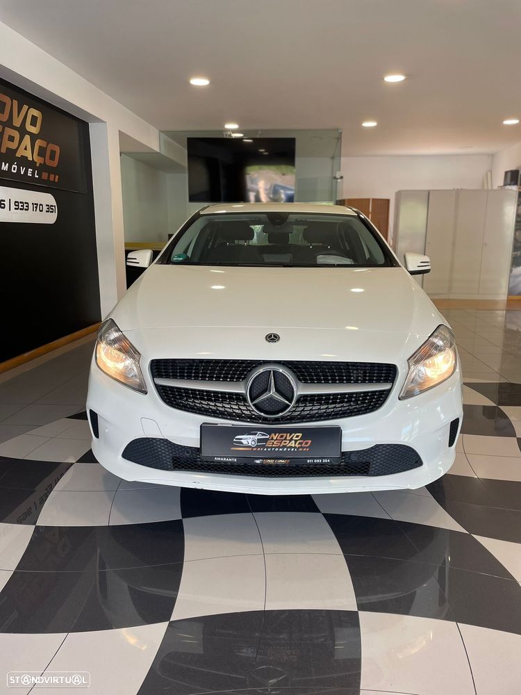 Mercedes-Benz A 180 CDI (BlueEFFICIENCY) Style - 2
