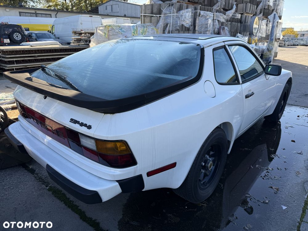 Porsche 944 - 3