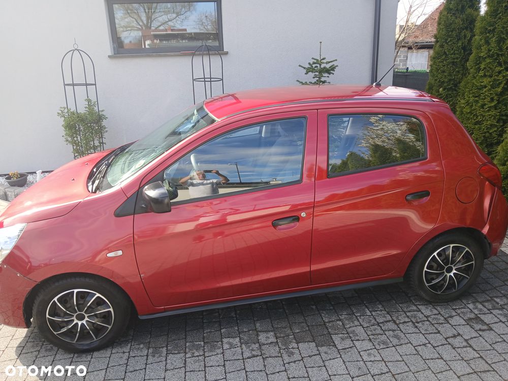 Mitsubishi Space Star 1.0 - 10