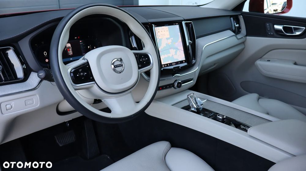 Volvo XC 60 B5 B AWD Inscription - 12