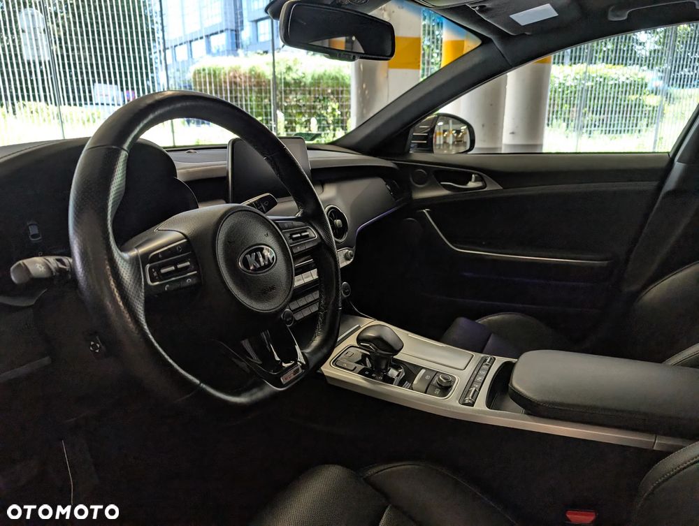 Kia Stinger 2.0 T-GDI GT Line - 11