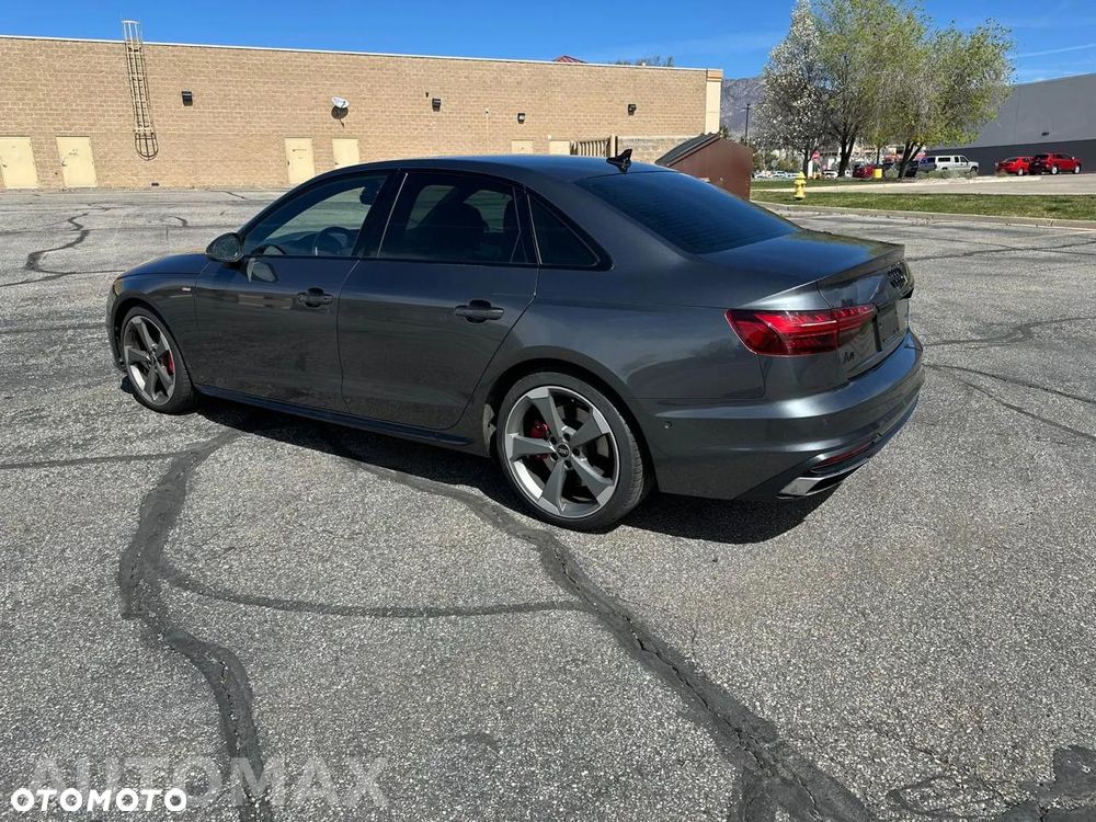 Audi A4 Limousine 45 TFSI quattro S tronic S line - 4
