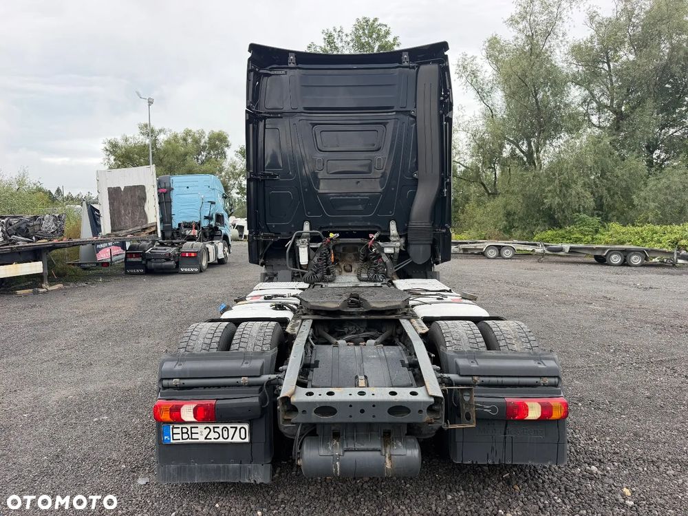 Mercedes-Benz ACTROS - 3
