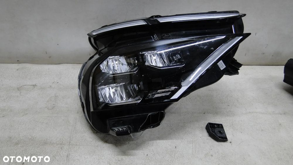 CITROEN C4 III LAMPA PRAWA PRZÓD PRZEDNIA FULL LED EUROPA - 1