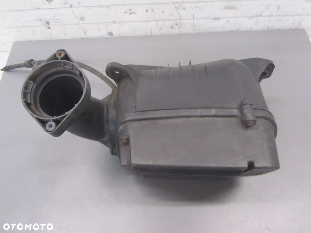 Obudowa Filtra Powietrza 1K0129610 Volkswagen Caddy 2003- - 2