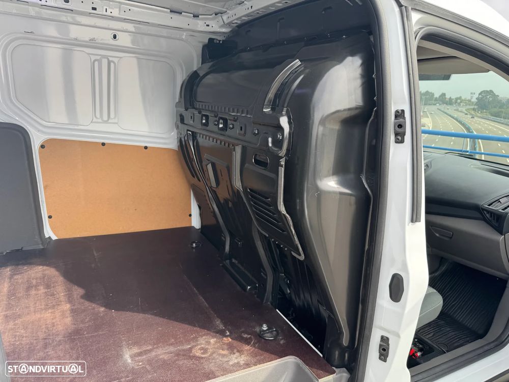 Ford Transit Connect L2 - 21