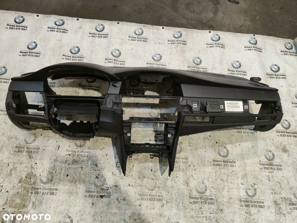 BMW E60 E61 Deska Rozdzielcza Konsola Na kluczyk 7063264 - 1