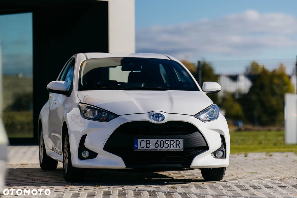Toyota Yaris 2023 photo 4