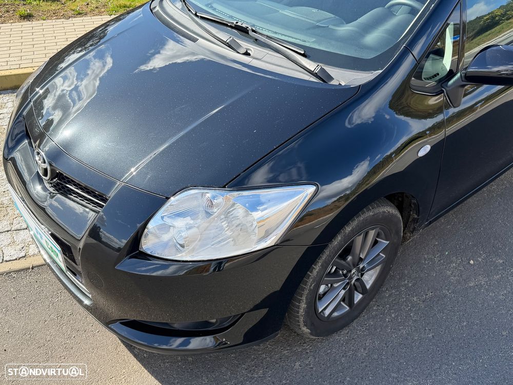 Toyota Auris 1.4 D-4D Luna - 11