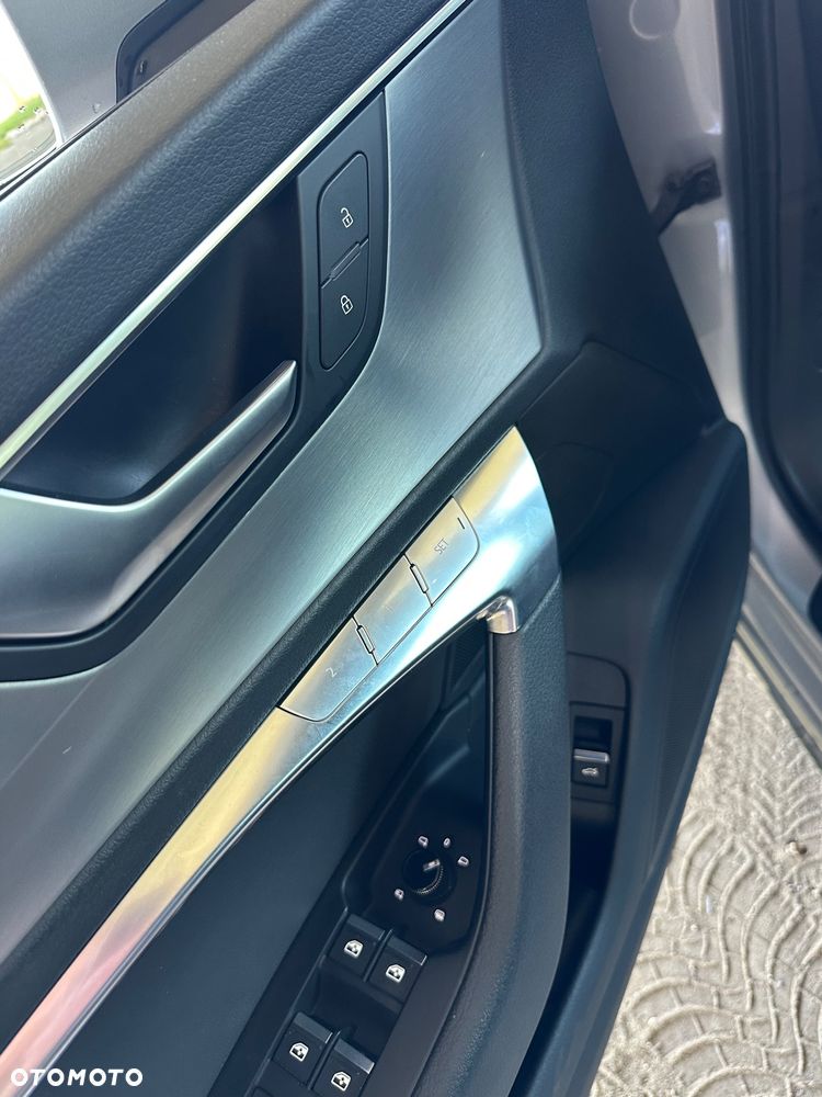 Audi A6 Avant 3.0 TFSI quattro S tronic - 8